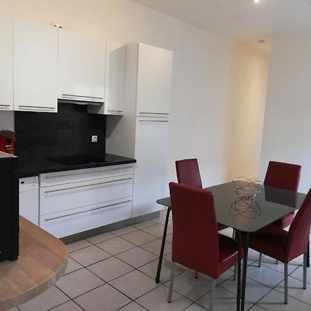 Logement Entier Au Calme Villers-Outreaux Exteriör bild