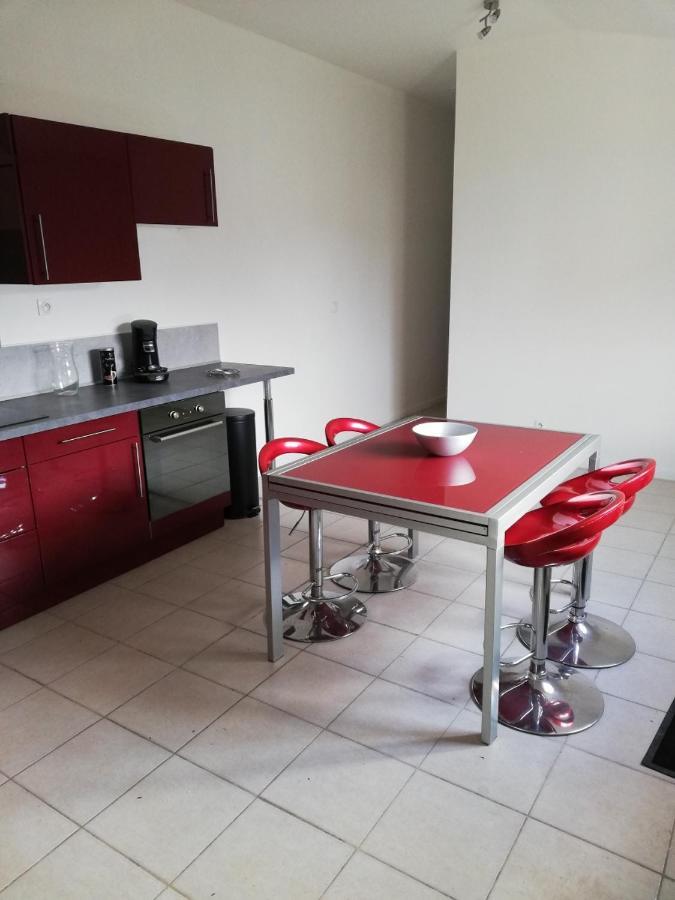 Logement Entier Au Calme Villers-Outreaux Exteriör bild